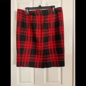 Limited plaid skirt